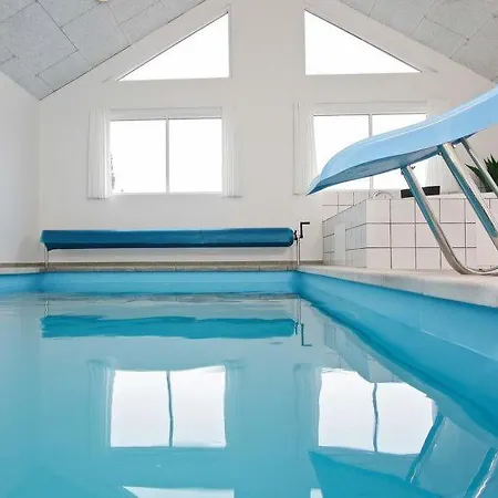 Holiday home Vandflod Sleeps 22 Pool Wifi Blavand