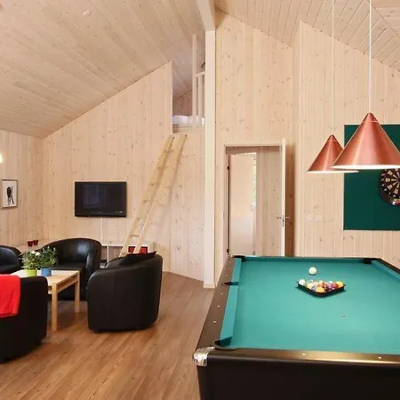 Vandflod Sleeps 22 Pool Wifi Holiday home Blavand